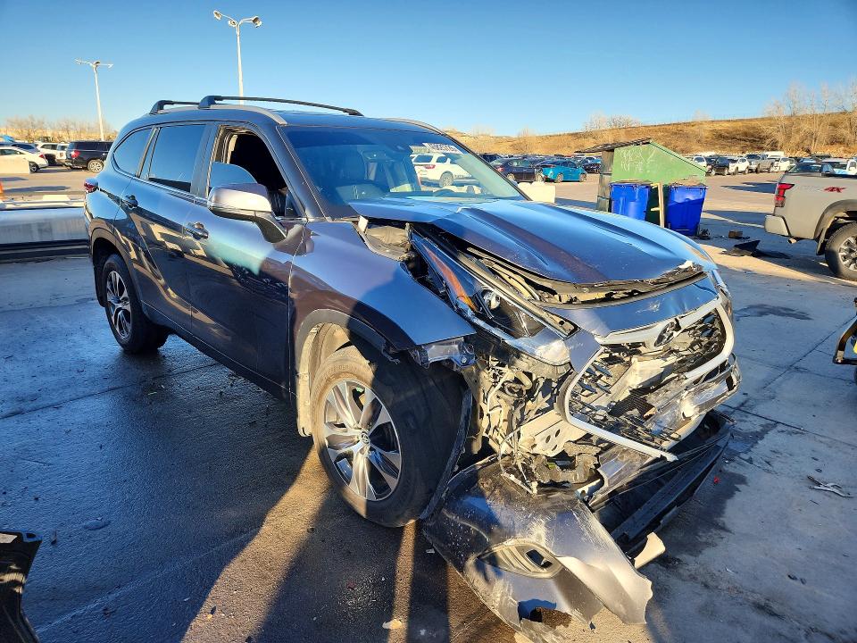 Продаж на аукціоні авто 2023 Toyota Highlander, vin: 5TDKDRBH8PS045750, номер лоту: 45825726
