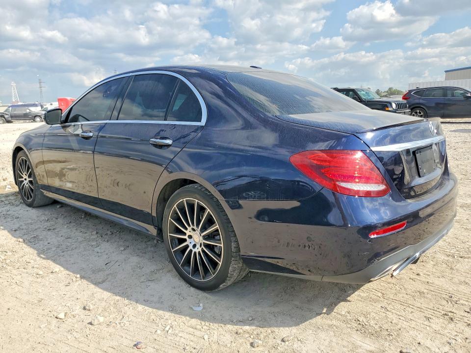 47316516 :رقم المزاد ، WDDZF4KB8HA225712 vin ، 2017 Mercedes-benz E مزاد بيع