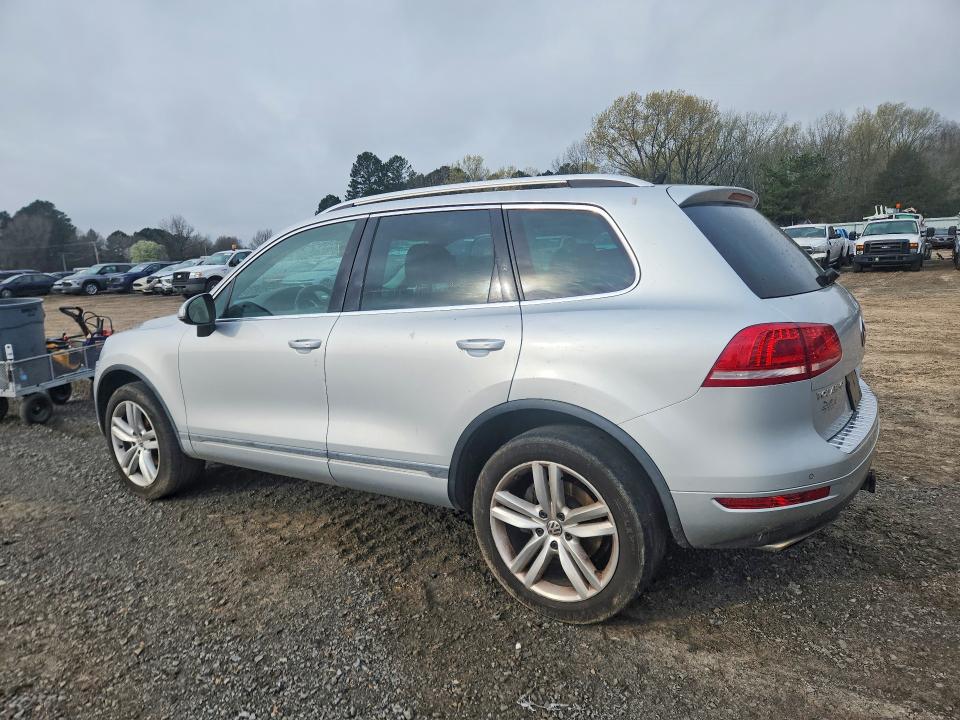 41603486 :رقم المزاد ، WVGEF9BPXED009187 vin ، 2014 Volkswagen Touareg مزاد بيع
