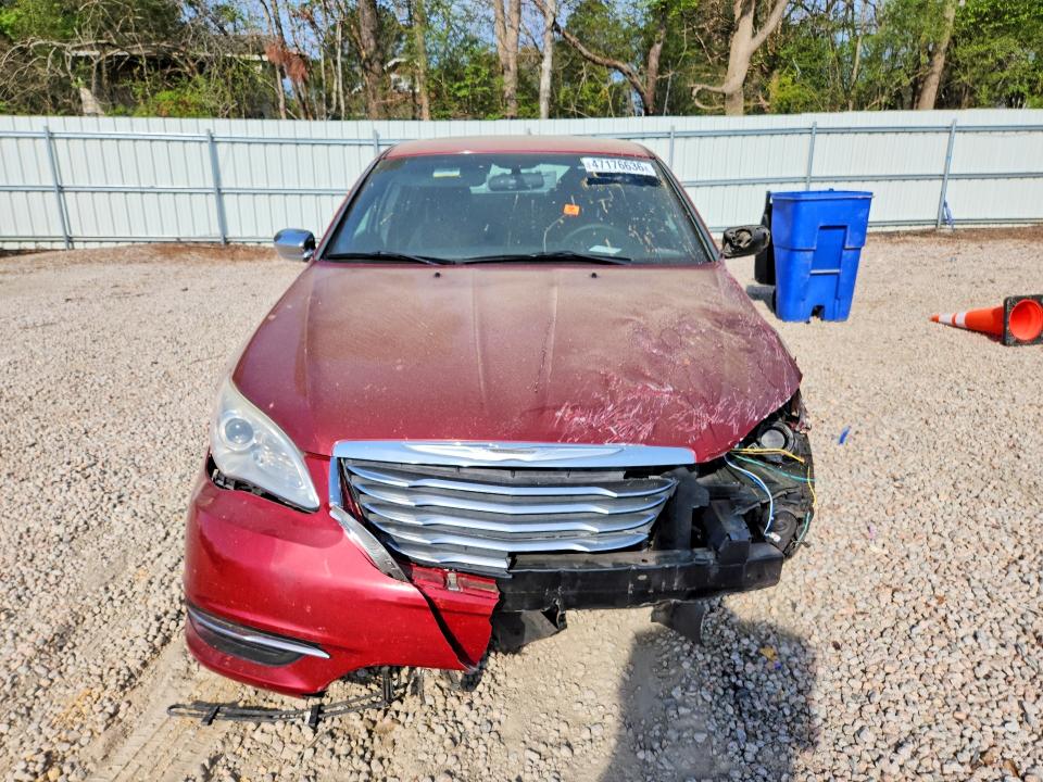 47176636 :رقم المزاد ، 1C3CCBBG9DN635998 vin ، 2013 Chrysler 200 مزاد بيع