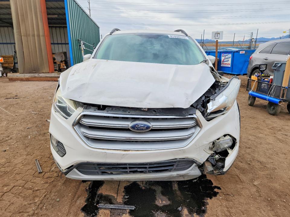 2017 Ford Escape მანქანა იყიდება აუქციონზე, vin: 1FMCU9G98HUE23189, აუქციონის ნომერი: 47458576