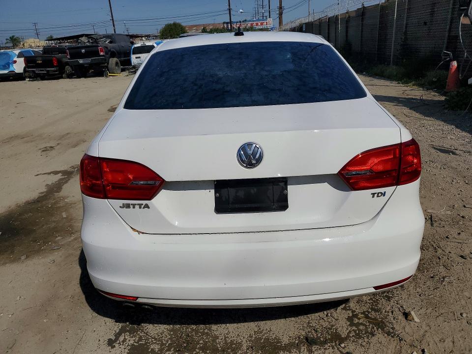 2014 Volkswagen Jetta მანქანა იყიდება აუქციონზე, vin: 3VWLL7AJ7EM364843, აუქციონის ნომერი: 45782866