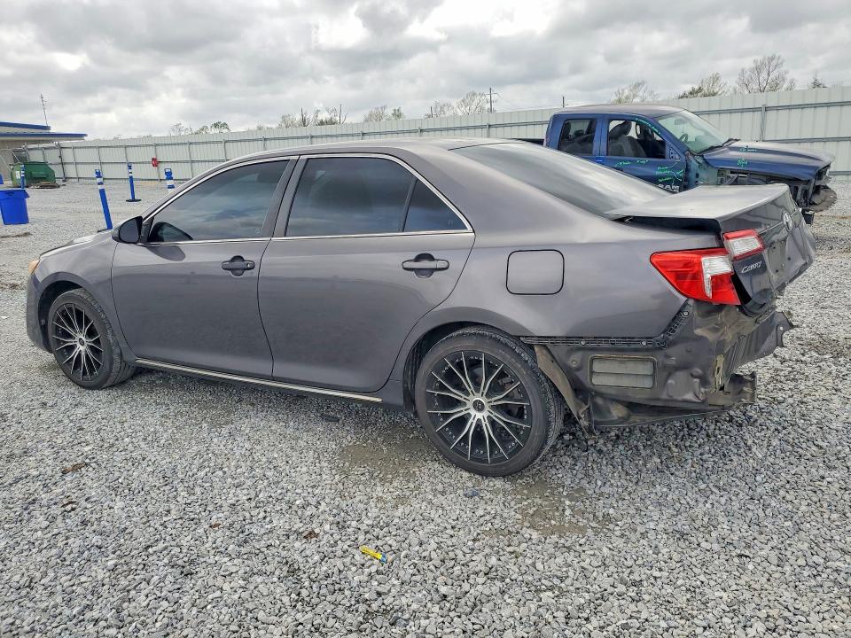 42020886 :رقم المزاد ، 4T1BF1FK9EU418381 vin ، 2014 Toyota Camry مزاد بيع
