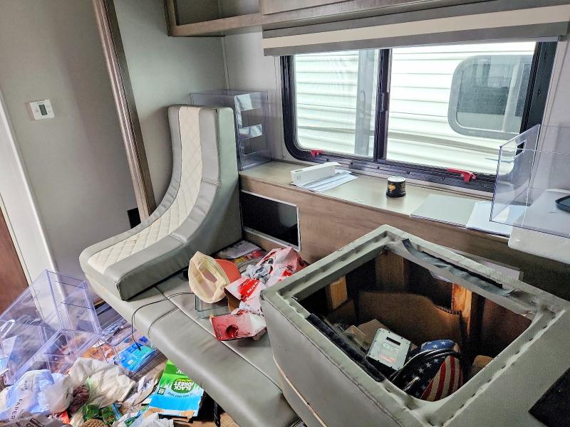46675516 :رقم المزاد ، 4X4TNBV17KR200605 vin ، 2019 Foresriver No Boundaries مزاد بيع