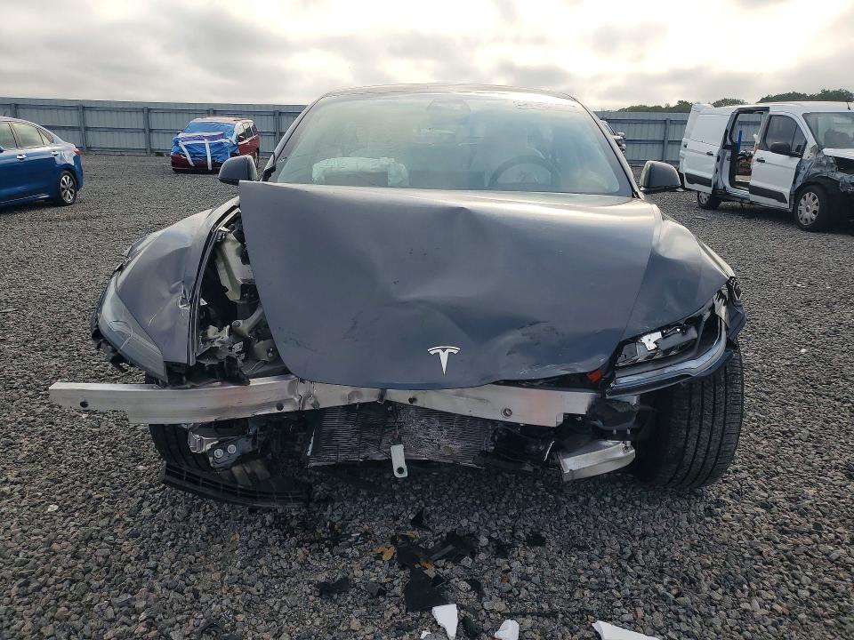 47455486 :رقم المزاد ، 5YJ3E1EA0SF006343 vin ، 2025 Tesla Model 3 مزاد بيع