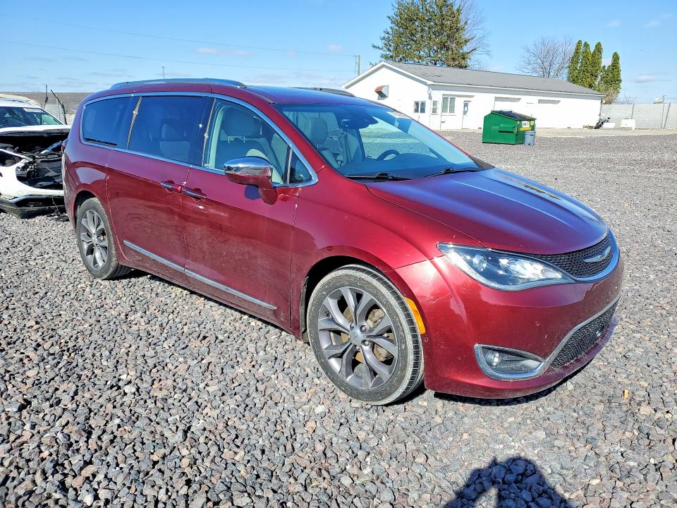 47099566 :رقم المزاد ، 2C4RC1GG7HR838034 vin ، 2017 Chrysler Pacifica مزاد بيع
