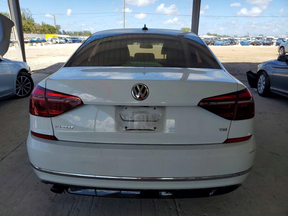 Aukcja sprzedaży 2018 Volkswagen Passat, vin: 1VWAA7A38JC021498, numer aukcji: 42000696