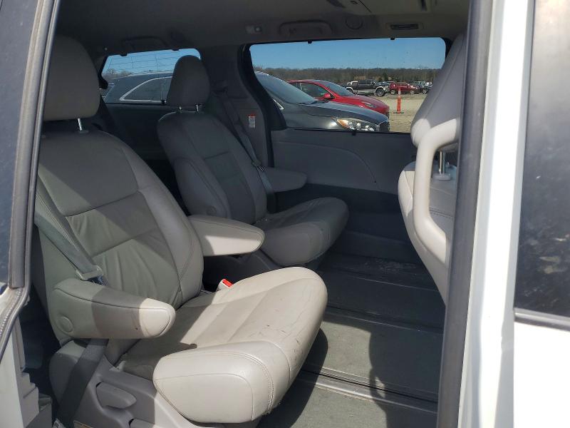 Продажа на аукционе авто 2018 Toyota Sienna, vin: 5TDDZ3DCXJS193625, номер лота: 47041996