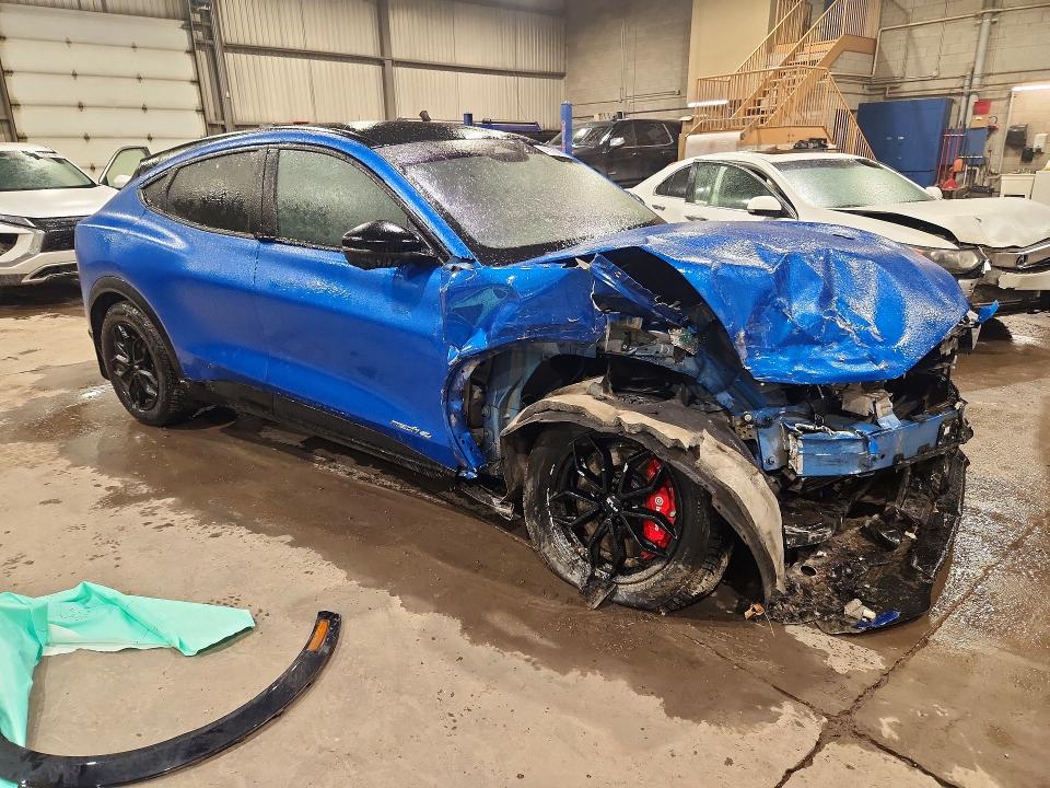 41910976 :رقم المزاد ، 3FMTK3SU3SMA32767 vin ، 2025 Ford Mustang Mach-e مزاد بيع