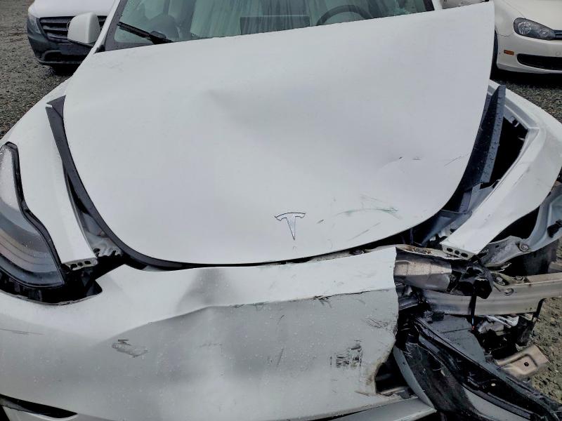 47044086 :رقم المزاد ، 7SAYGDEE9PF623643 vin ، 2023 Tesla Model Y مزاد بيع
