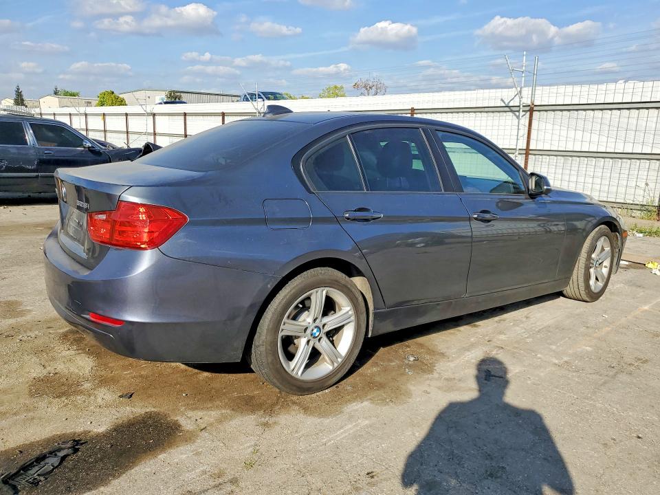 Продажа на аукционе авто 2015 Bmw 328, vin: WBA3B3G50FNR87346, номер лота: 45543106