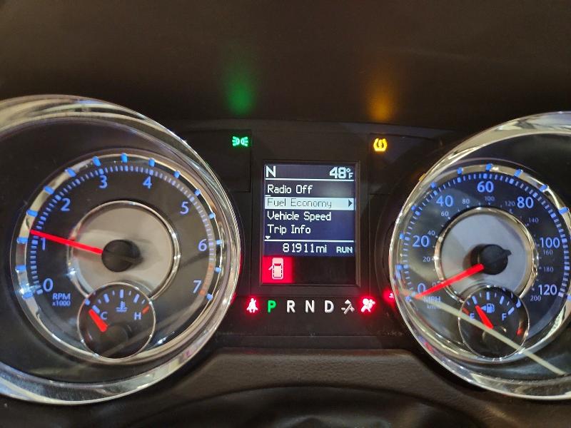 2015 Chrysler Town & Country მანქანა იყიდება აუქციონზე, vin: 2C4RC1GG4FR711271, აუქციონის ნომერი: 45634816