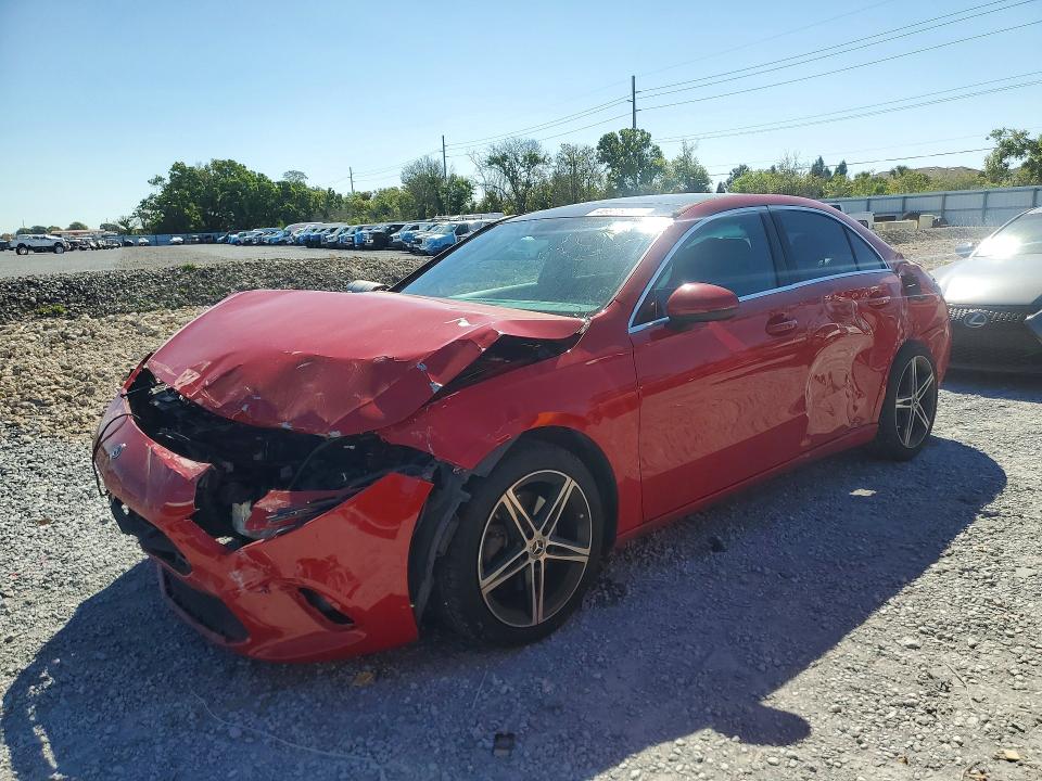 46918246 :رقم المزاد ، WDD3G4EB0KW030891 vin ، 2019 Mercedes-benz A مزاد بيع