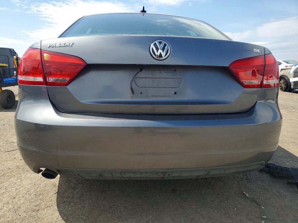 48221656 :رقم المزاد ، 1VWBP7A37DC017207 vin ، 2013 Volkswagen Passat مزاد بيع