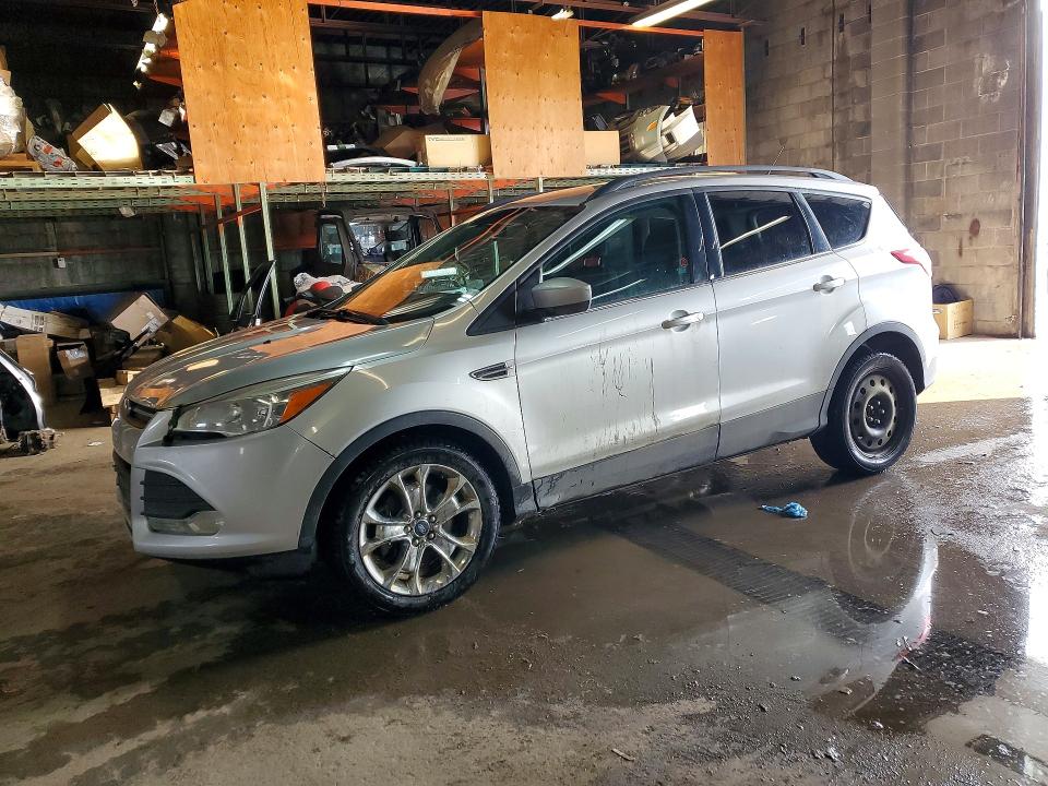 2015 Ford Escape მანქანა იყიდება აუქციონზე, vin: 1FMCU9G92FUC45681, აუქციონის ნომერი: 41875996