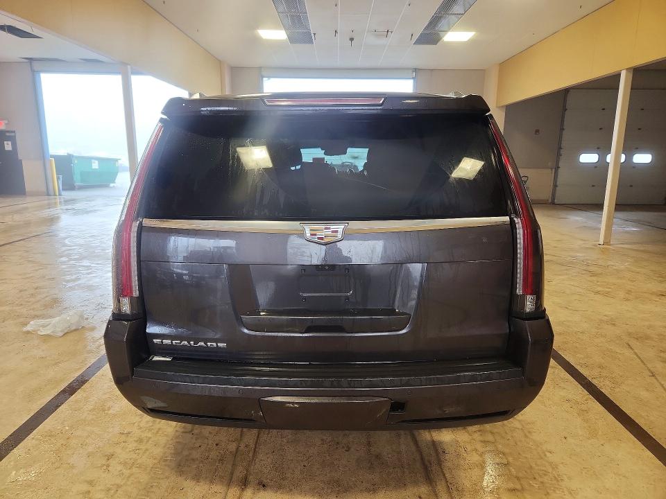 2017 Cadillac Escalade მანქანა იყიდება აუქციონზე, vin: 1GYS4JKJ2HR362194, აუქციონის ნომერი: 41754246