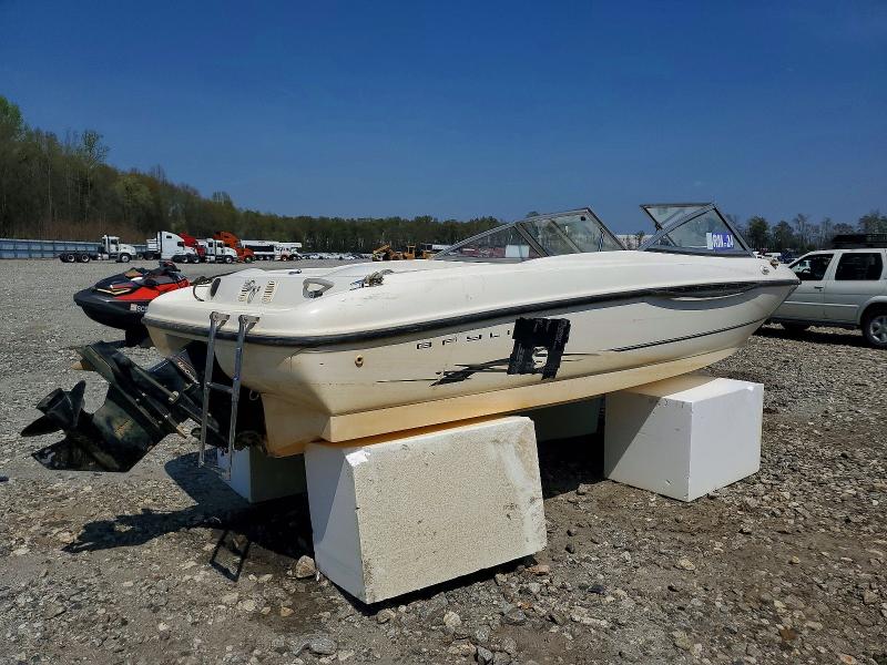 2005 Bayliner Capri მანქანა იყიდება აუქციონზე, vin: BBB72RCUC505, აუქციონის ნომერი: 45762376