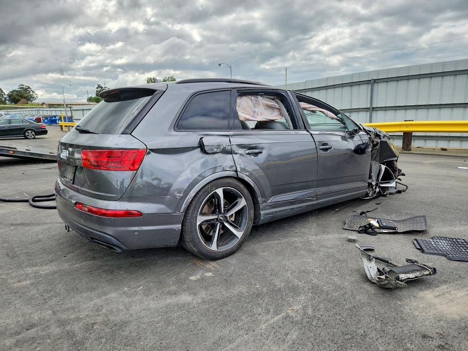 2019 Audi Q7 მანქანა იყიდება აუქციონზე, vin: WA1VAAF73KD019032, აუქციონის ნომერი: 79601195