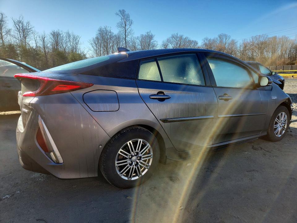41946806 :رقم المزاد ، JTDKAMFP8M3191883 vin ، 2021 Toyota Prius Prime مزاد بيع
