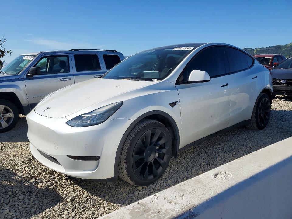 Auction sale of the 2021 Tesla Model Y, vin: 5YJYGDEE7MF159373, lot number: 47016856