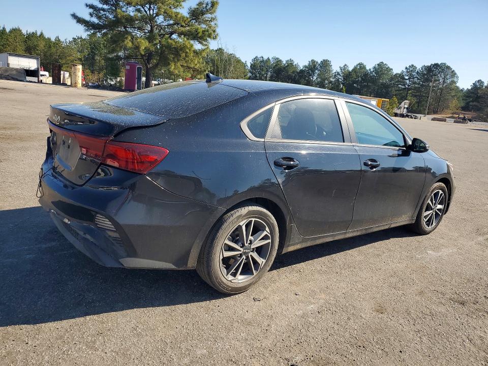 46901646 :رقم المزاد ، 3KPF24AD6NE488950 vin ، 2022 Kia Forte مزاد بيع