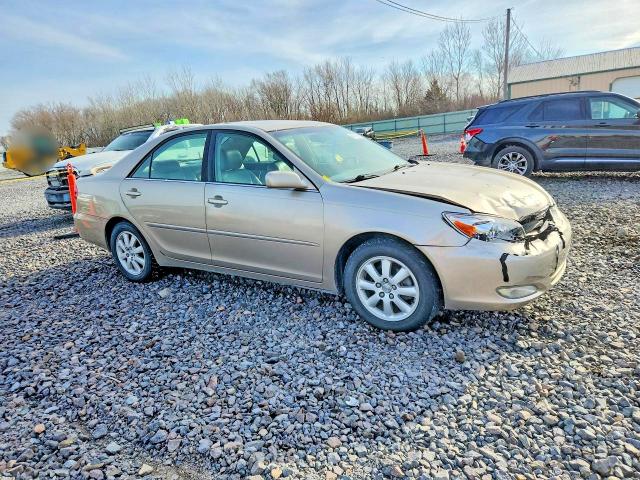 47107016 :رقم المزاد ، 4T1BE30K93U209209 vin ، 2003 Toyota Camry مزاد بيع