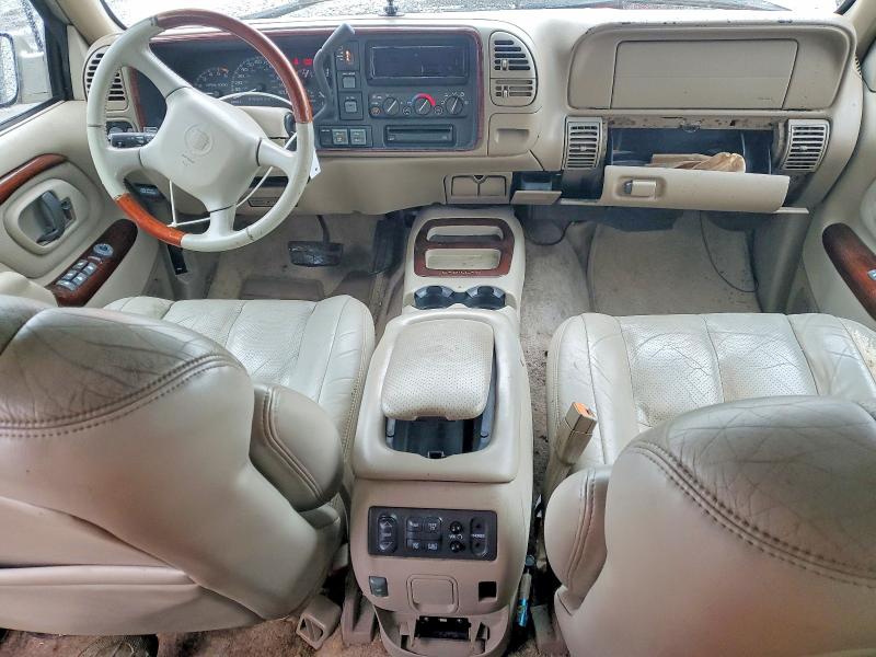 46229496 :رقم المزاد ، 1GYEK13R6XR410382 vin ، 1999 Cadillac Escalade مزاد بيع