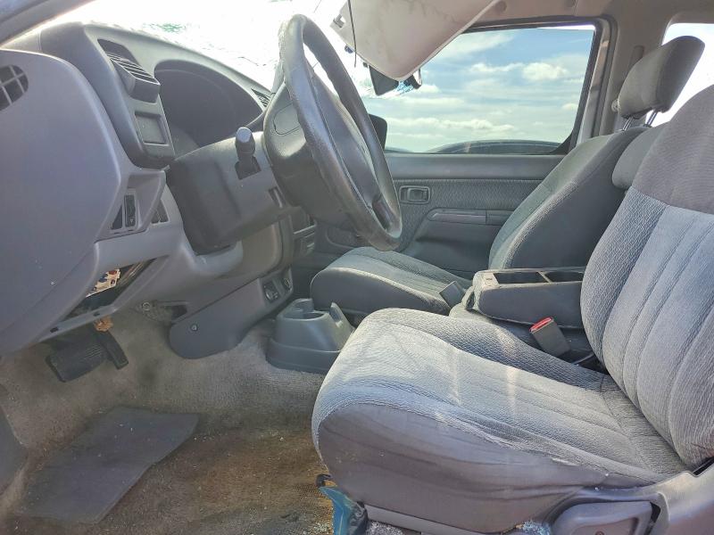 2000 Nissan Frontier მანქანა იყიდება აუქციონზე, vin: 1N6DD26S4YC436769, აუქციონის ნომერი: 46296526