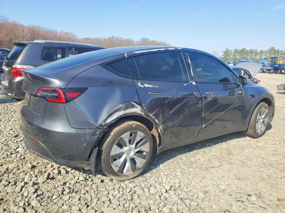 46293546 :رقم المزاد ، 7SAYGAEE8PF809608 vin ، 2023 Tesla Model Y مزاد بيع