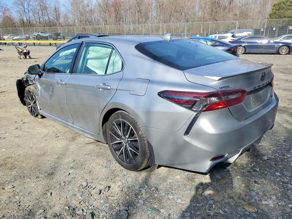 2021 Toyota Camry მანქანა იყიდება აუქციონზე, vin: 4T1G11AK7MU531076, აუქციონის ნომერი: 47464976