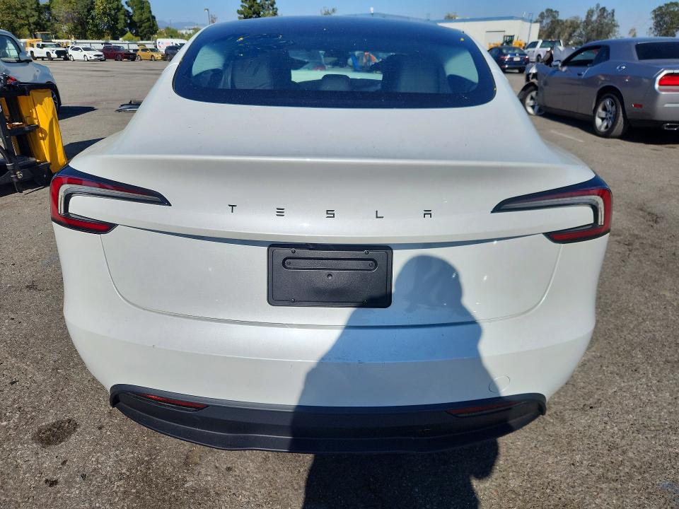 Продажа на аукционе авто 2025 Tesla Model 3, vin: 5YJ3E1EA4SF135878, номер лота: 47136716