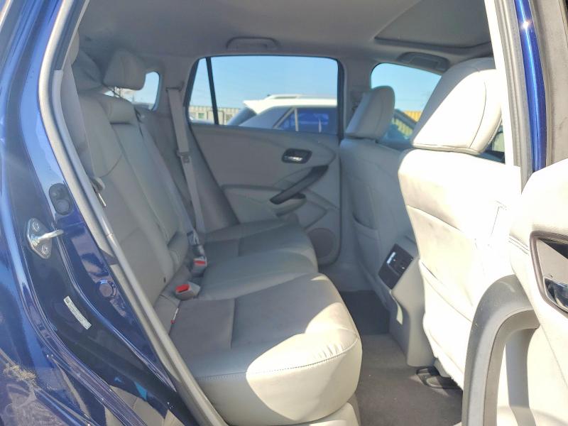 46977836 :رقم المزاد ، 5J8TB3H71JL002772 vin ، 2018 Acura Rdx مزاد بيع
