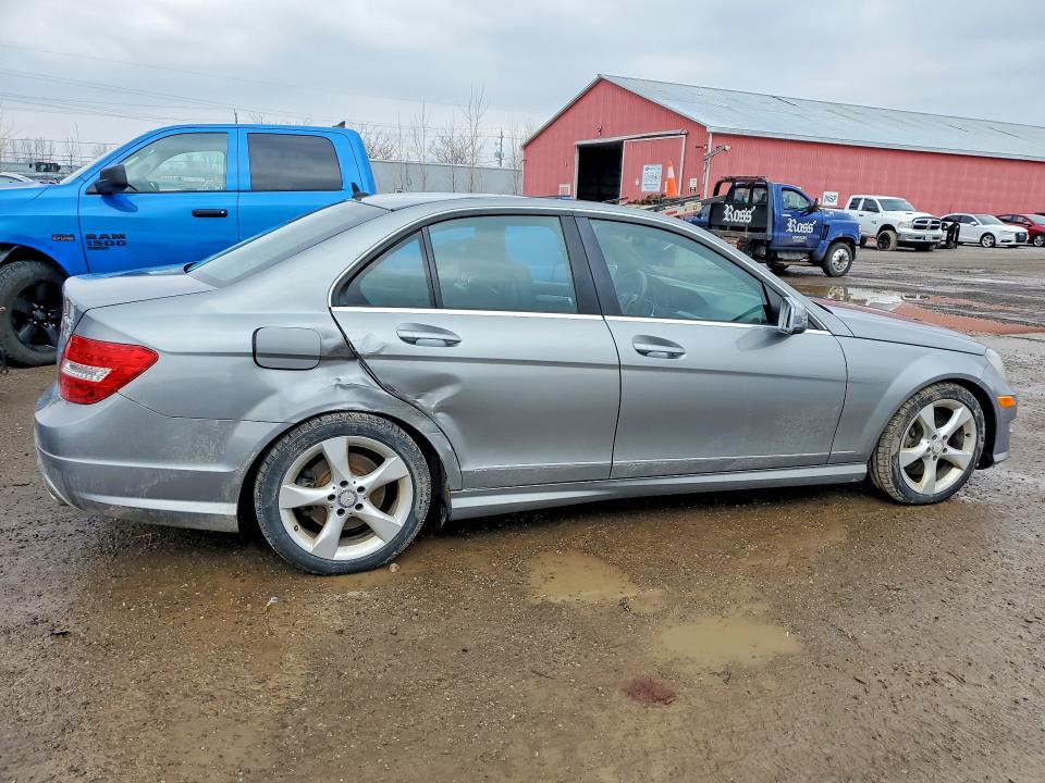 Продажа на аукционе авто 2013 Mercedes-benz C, vin: WDDGF8AB8DA873111, номер лота: 46735556