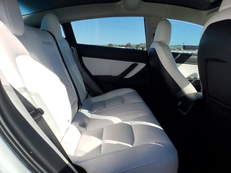 Продажа на аукционе авто 2018 Tesla Model 3, vin: 5YJ3E1EAXJF169595, номер лота: 79591575
