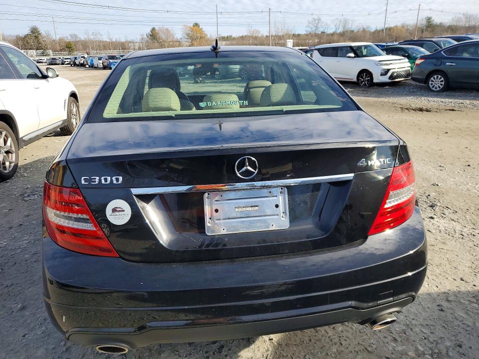 Продажа на аукционе авто 2012 Mercedes-benz C, vin: WDDGF8BB4CR228860, номер лота: 46562036
