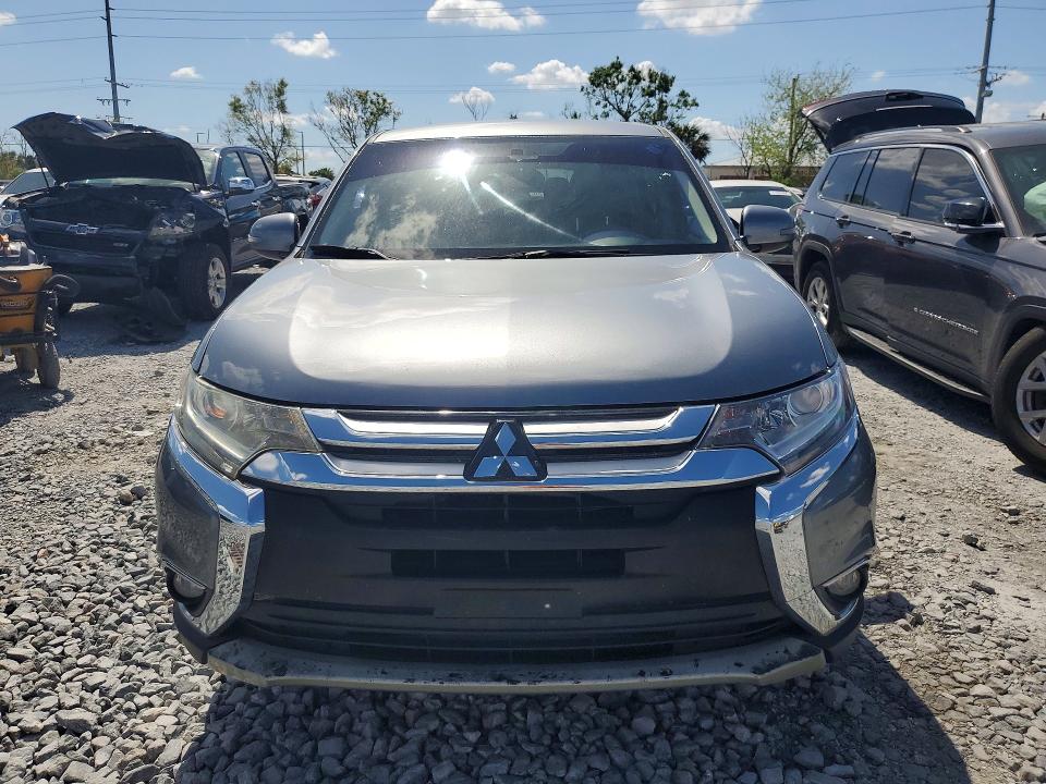 Продаж на аукціоні авто 2018 Mitsubishi Outlander, vin: JA4AD3A35JZ017435, номер лоту: 41961536