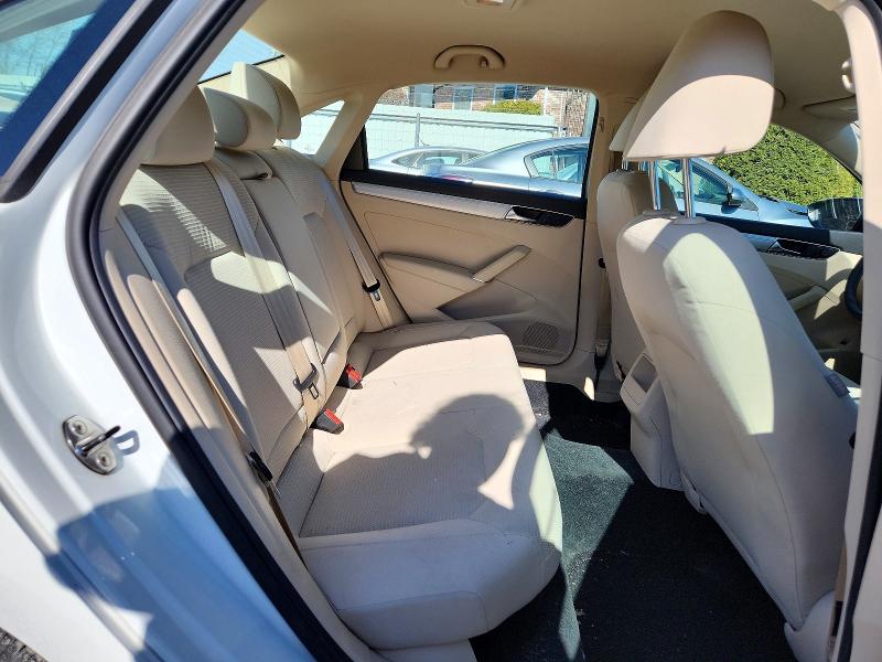Продаж на аукціоні авто 2017 Volkswagen Passat, vin: 1VWAT7A37HC026325, номер лоту: 47201606