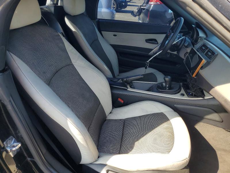 47597576 :رقم المزاد ، 4USBT33595LR70180 vin ، 2005 Bmw Z4 مزاد بيع