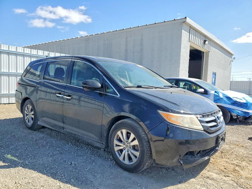 47561766 :رقم المزاد ، 5FNRL5H68EB113577 vin ، 2014 Honda Odyssey مزاد بيع