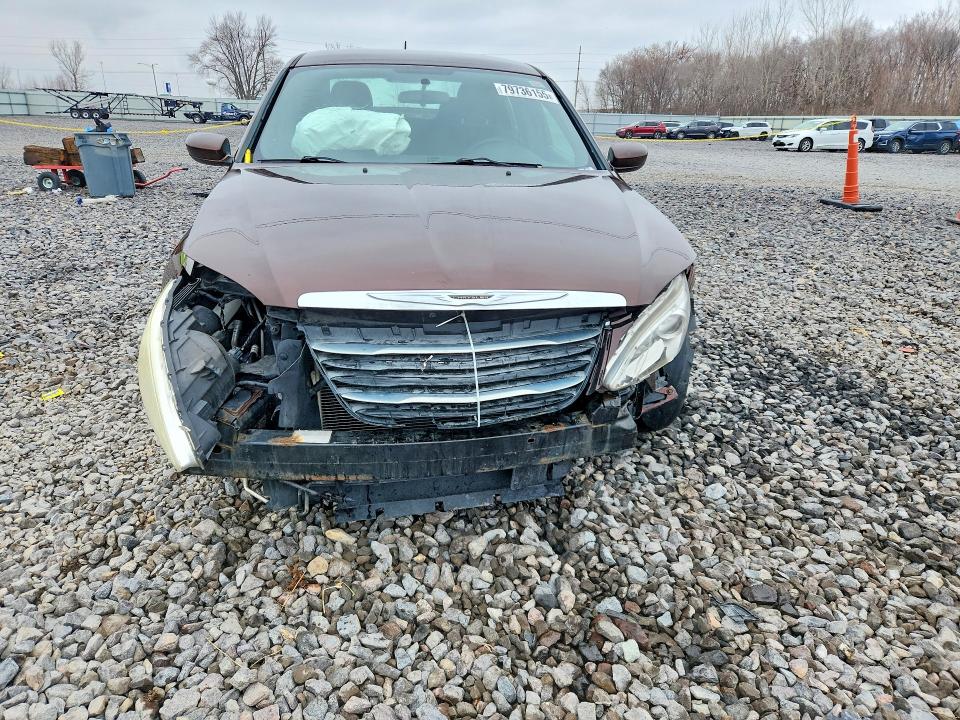 2013 Chrysler 200 მანქანა იყიდება აუქციონზე, vin: 1C3CCBAB6DN670715, აუქციონის ნომერი: 79736155