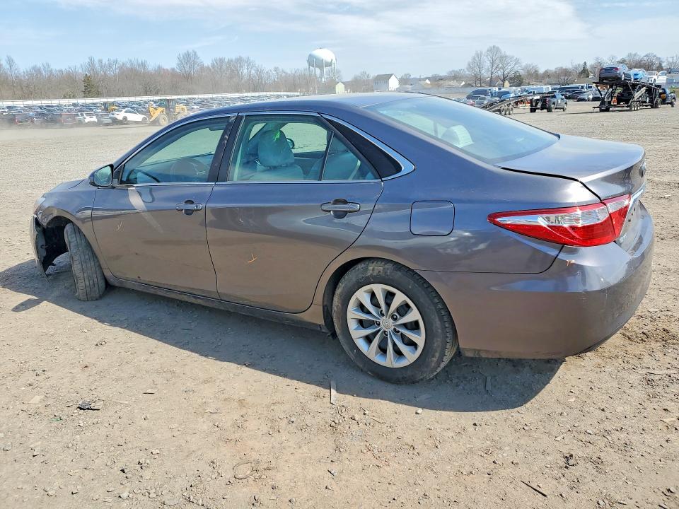 46274146 :رقم المزاد ، 4T1BF1FK7HU792184 vin ، 2017 Toyota Camry مزاد بيع