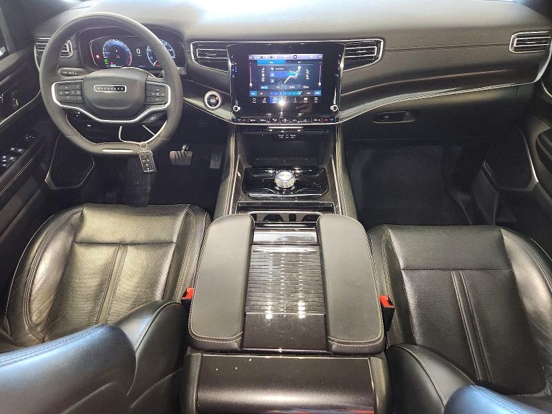 41863846 :رقم المزاد ، 1C4SJUAP7PS584677 vin ، 2023 Jeep Wagoneer مزاد بيع