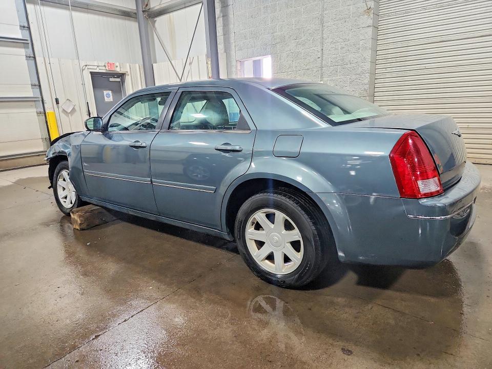 46288606 :رقم المزاد ، 2C3JA53G75H152842 vin ، 2005 Chrysler 300 مزاد بيع