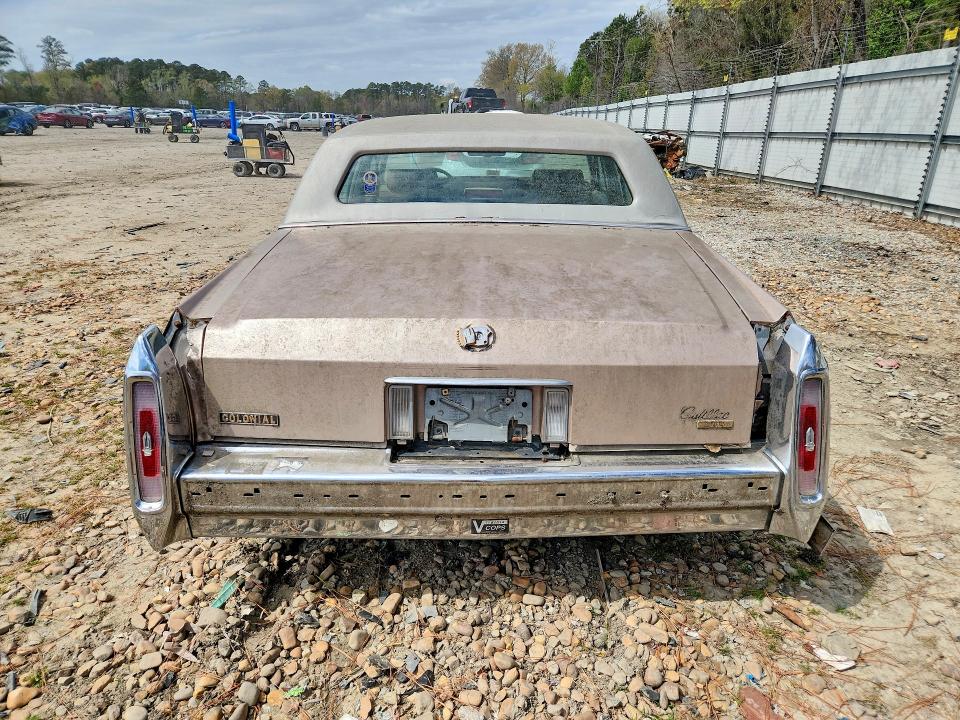 47269626 :رقم المزاد ، 1G6DW5476NR710272 vin ، 1992 Cadillac Brougham مزاد بيع