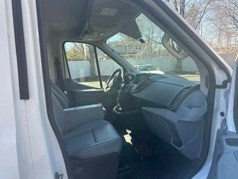 47505536 :رقم المزاد ، 1FDBW5PM2HKB09021 vin ، 2017 Ford Transit مزاد بيع