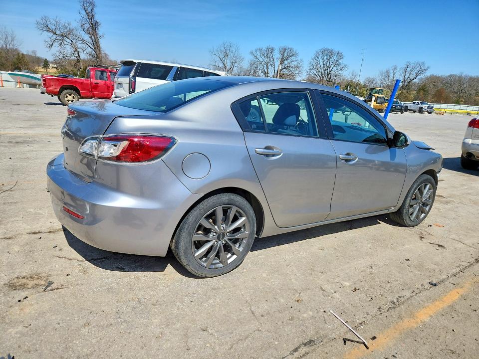47003596 :رقم المزاد ، JM1BL1UF5C1529110 vin ، 2012 Mazda 3 مزاد بيع