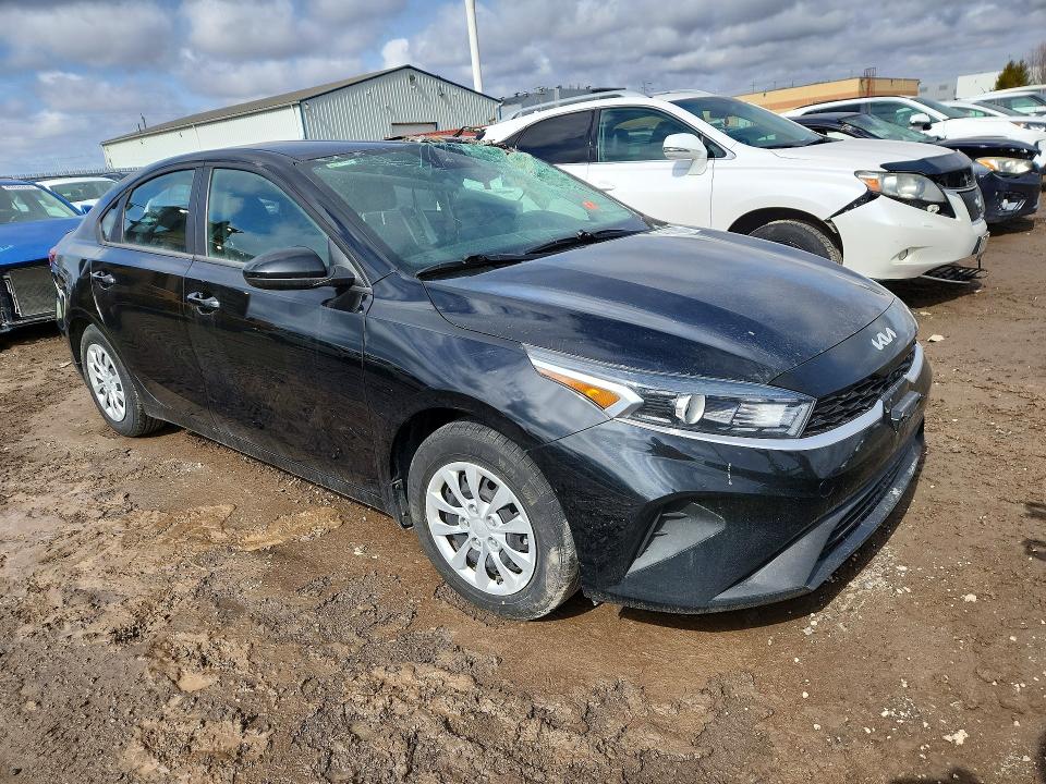 46855306 :رقم المزاد ، 3KPF24AD6NE438291 vin ، 2022 Kia Forte مزاد بيع