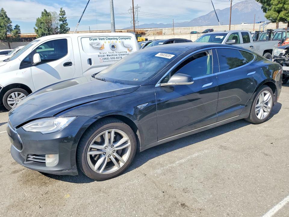 Продажа на аукционе авто 2013 Tesla Model S, vin: 5YJSA1CP8DFP11764, номер лота: 79683835