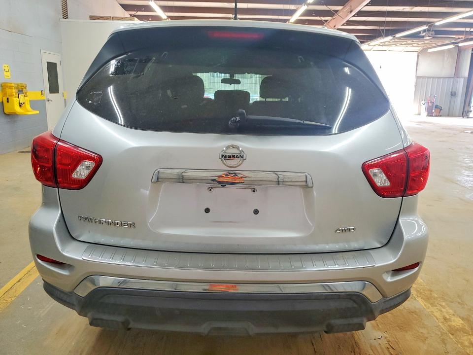 47806016 :رقم المزاد ، 5N1DR2MM0HC629456 vin ، 2017 Nissan Pathfinder مزاد بيع
