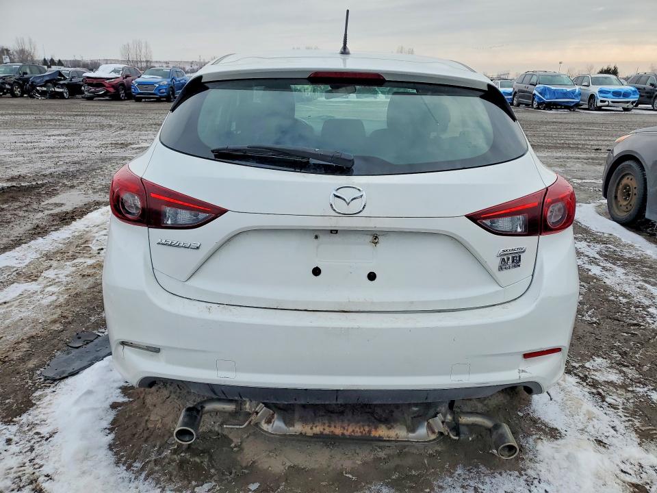 46312166 :رقم المزاد ، 3MZBN1K71JM259389 vin ، 2018 Mazda 3 مزاد بيع
